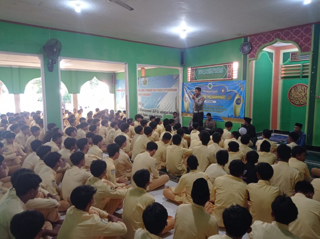 Gaungkan Tertib Lalu Lintas, Unit Kamsel Satlantas Polresta Mataram Adakan Sosialisasi di SMA Negeri 6 Mataram