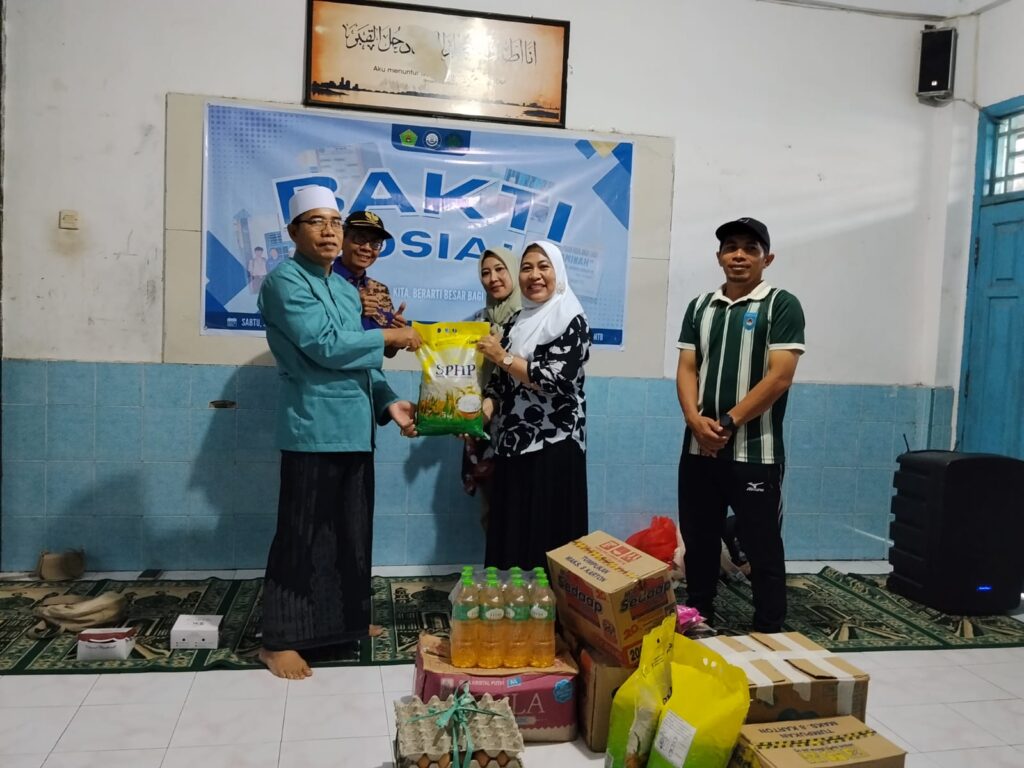 Tumbuhkan Jiwa Sosial, OSIS SMA Negeri 6 Mataram Adakan Bakti Sosial di LKSA Ibu Aminah